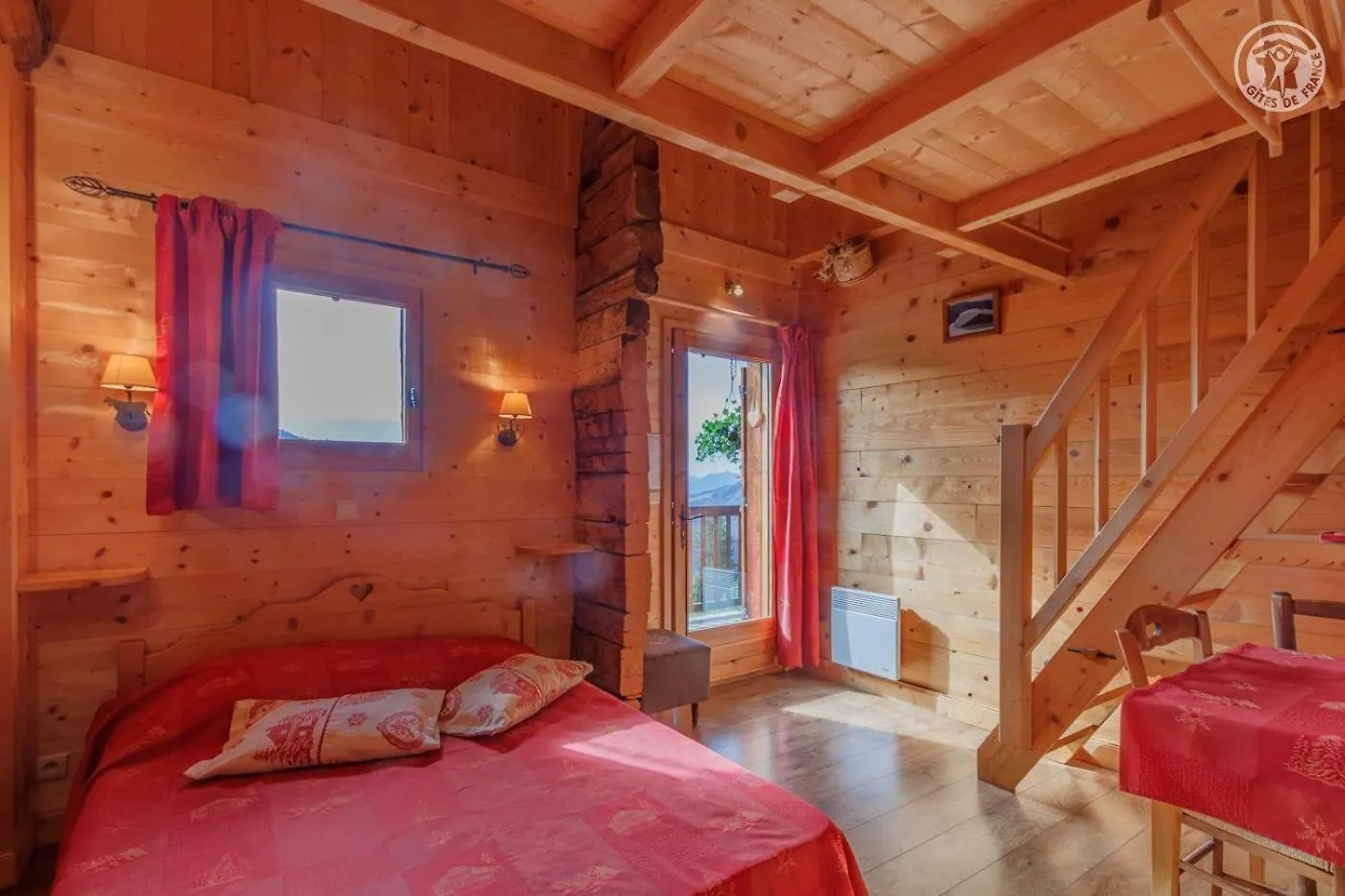 Le Megevan-Dans Les Alpages La Giettaz Bed & Breakfast